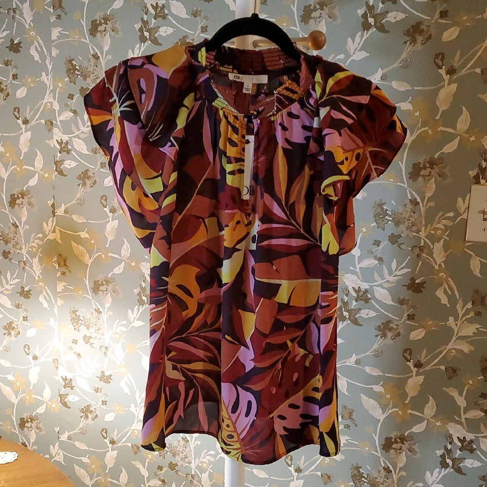 NWT DR2 Women's Top in Purple and Yellow With Ruffles As Sleeves S